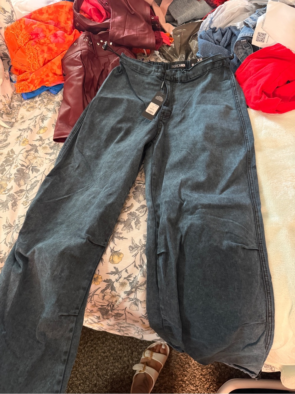 Women’s Washed Black Wide-Leg Jeans - Unbranded